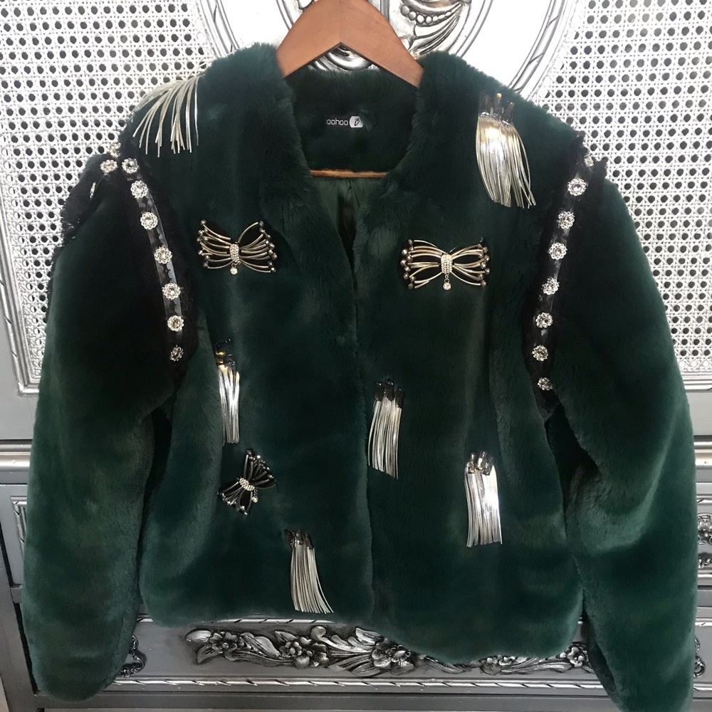 Boohoo B green polyester fur jacket size 4